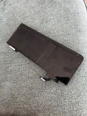 Apple A1322 Replacement Laptop Battery - Black Not used